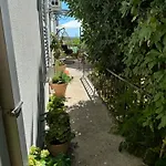 House Erin Tara Sigrid, Hvar