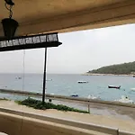 Studio Apartment Milna, Hvar Buratovic