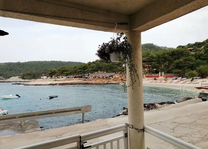 Studio Apartment Milna, Hvar Buratovic