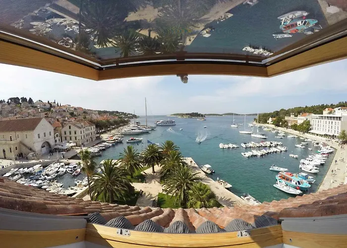Hvar Attic Modern Design - Town Center With A Great View
