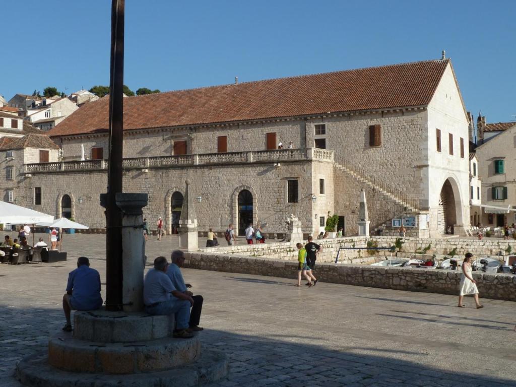 Hvar Apartamento *