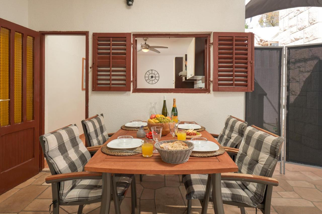 Oasis Apartment