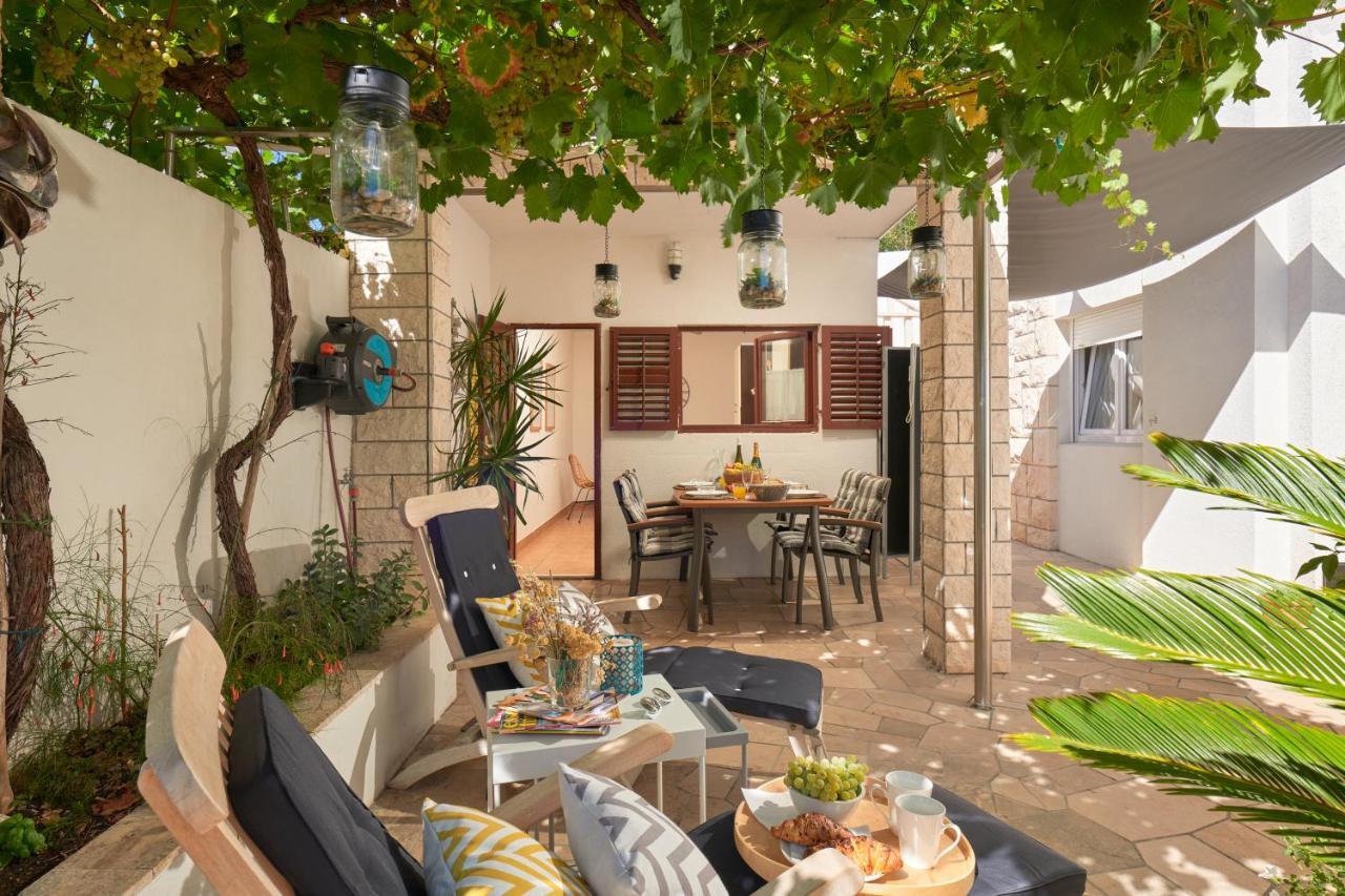 Apartment Oasis
