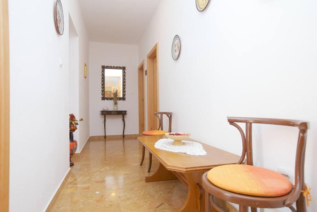 Appartement In Historic Center