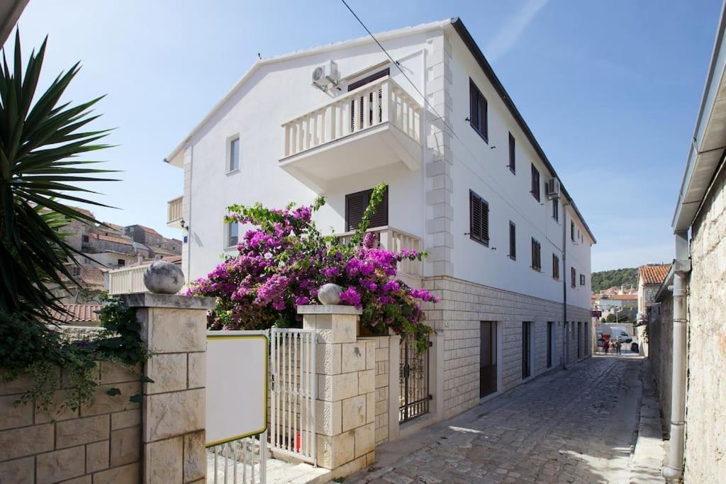 Appartement In Historic Center Hvar Town