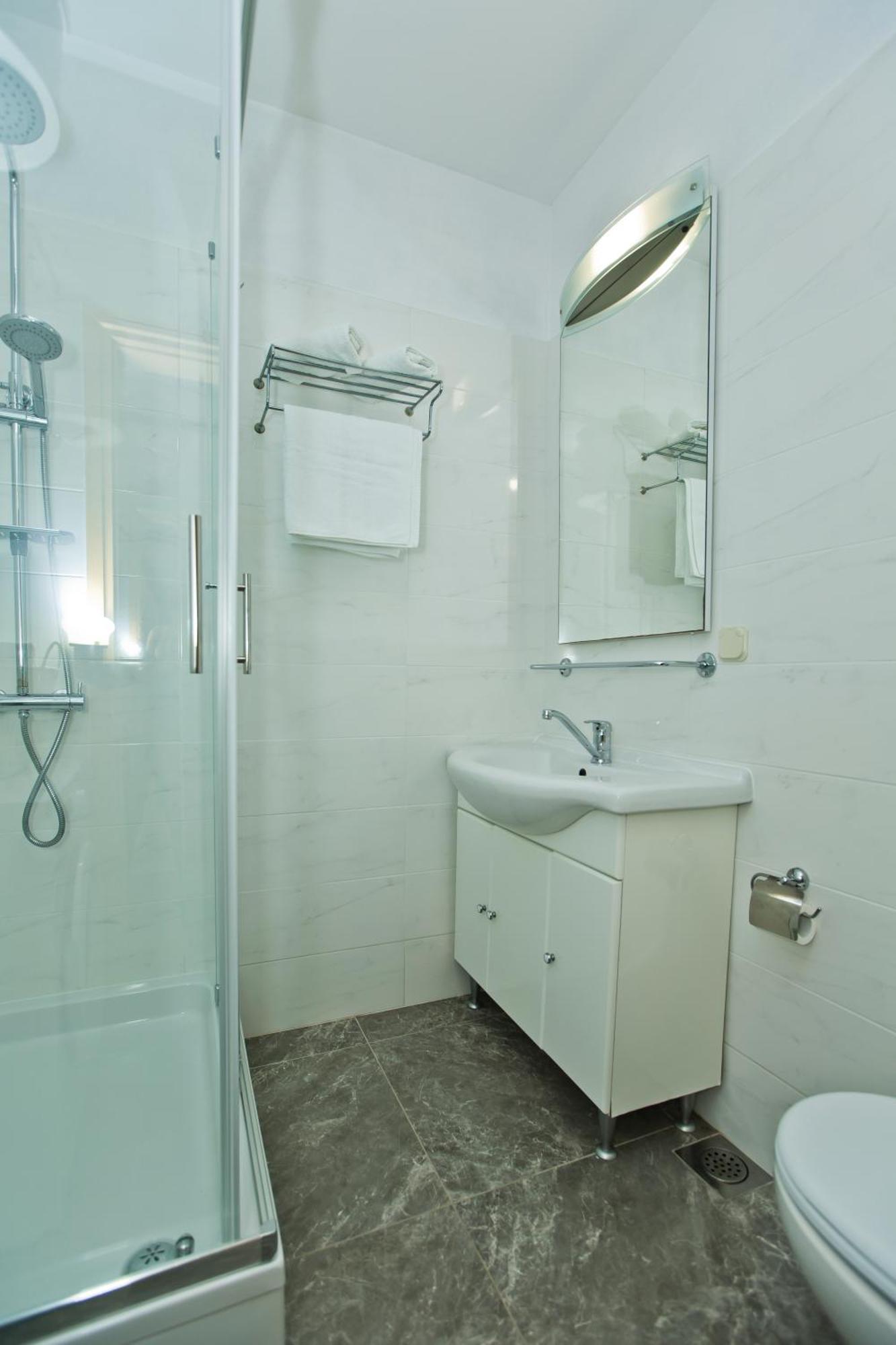 Matic Ograde Apartment