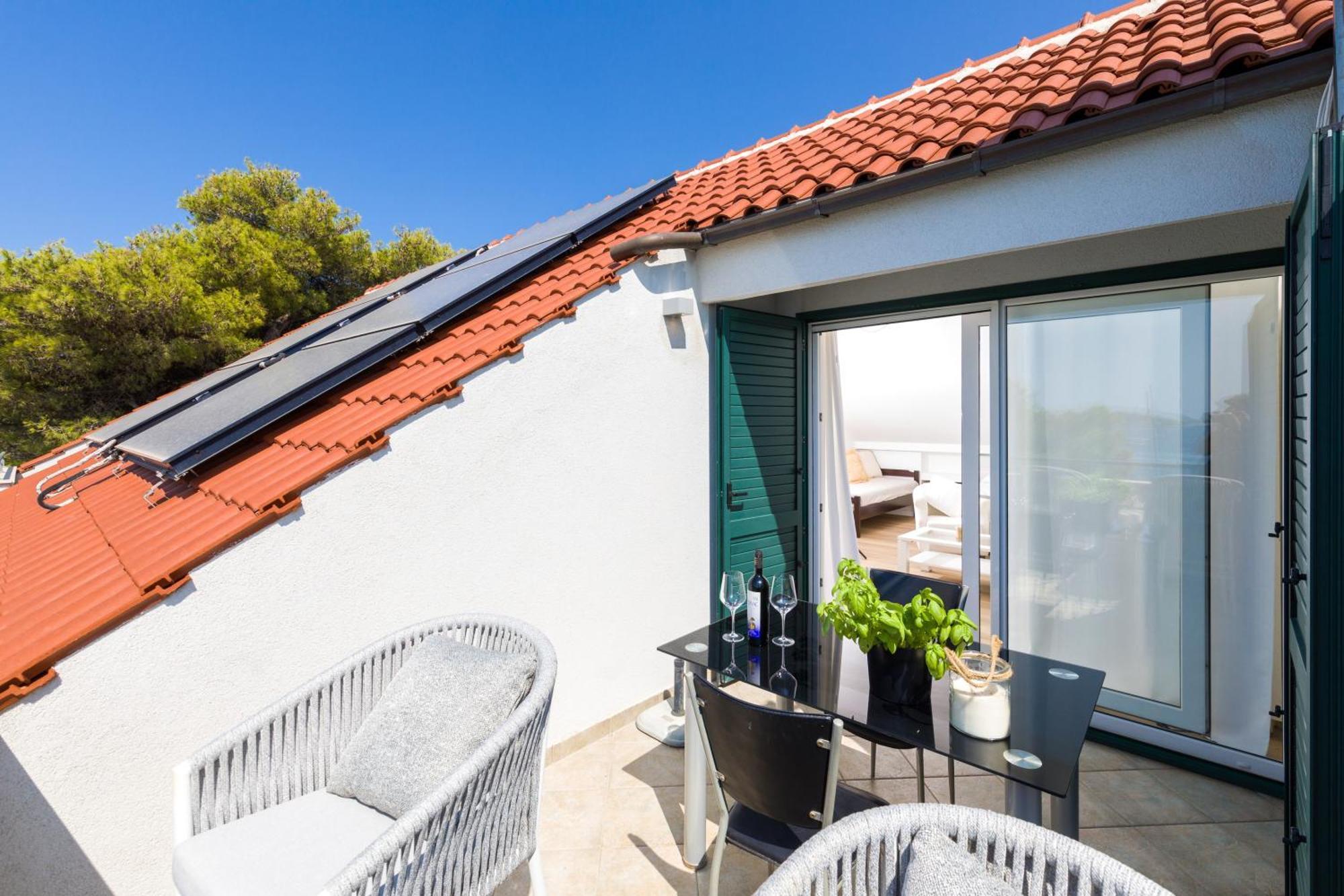 Pakleni View Villa: Seafront Splendor With Infinity Pool Villa Hvar Town