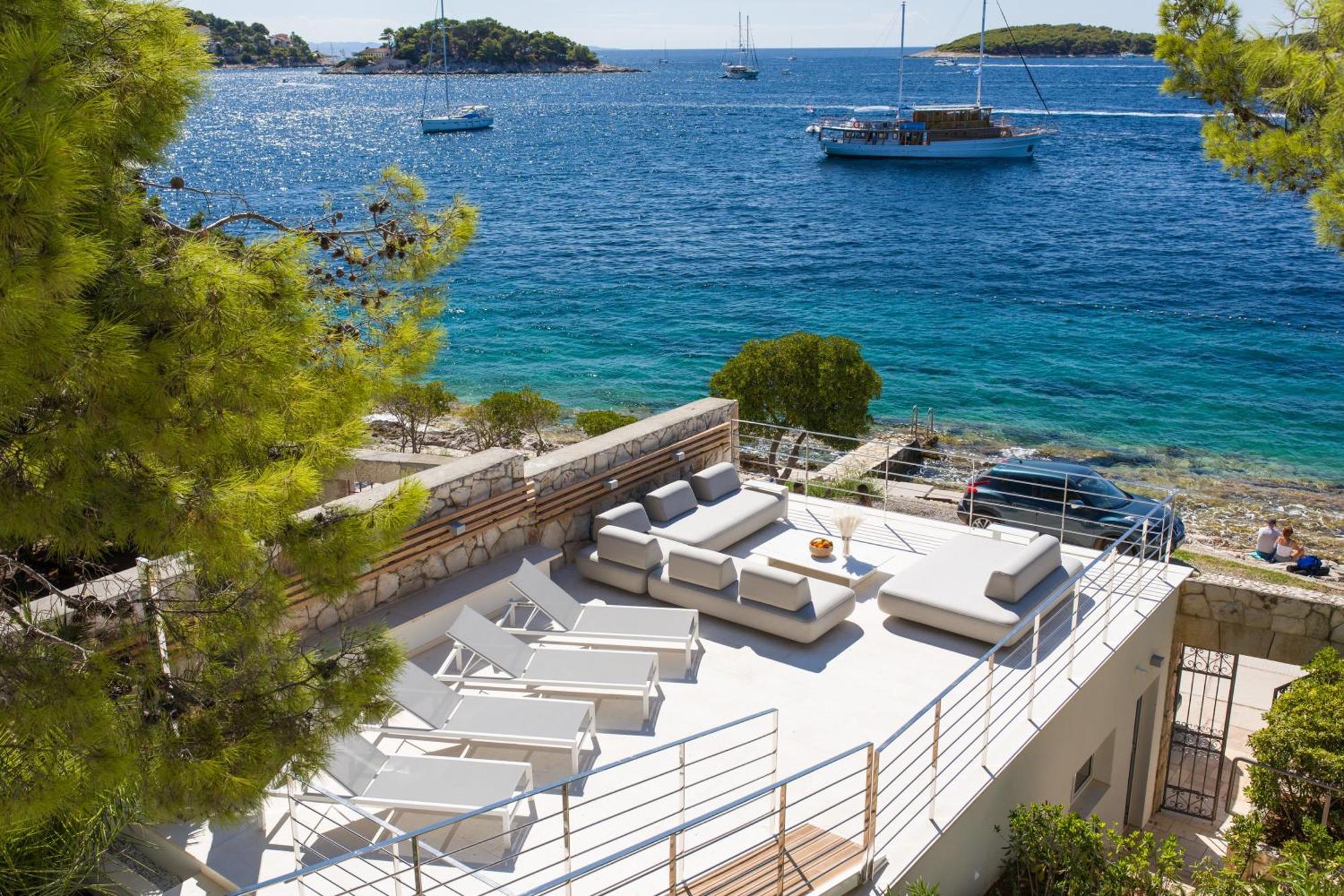 Villa Pakleni View Villa: Seafront Splendor With Infinity Pool Hvar Town