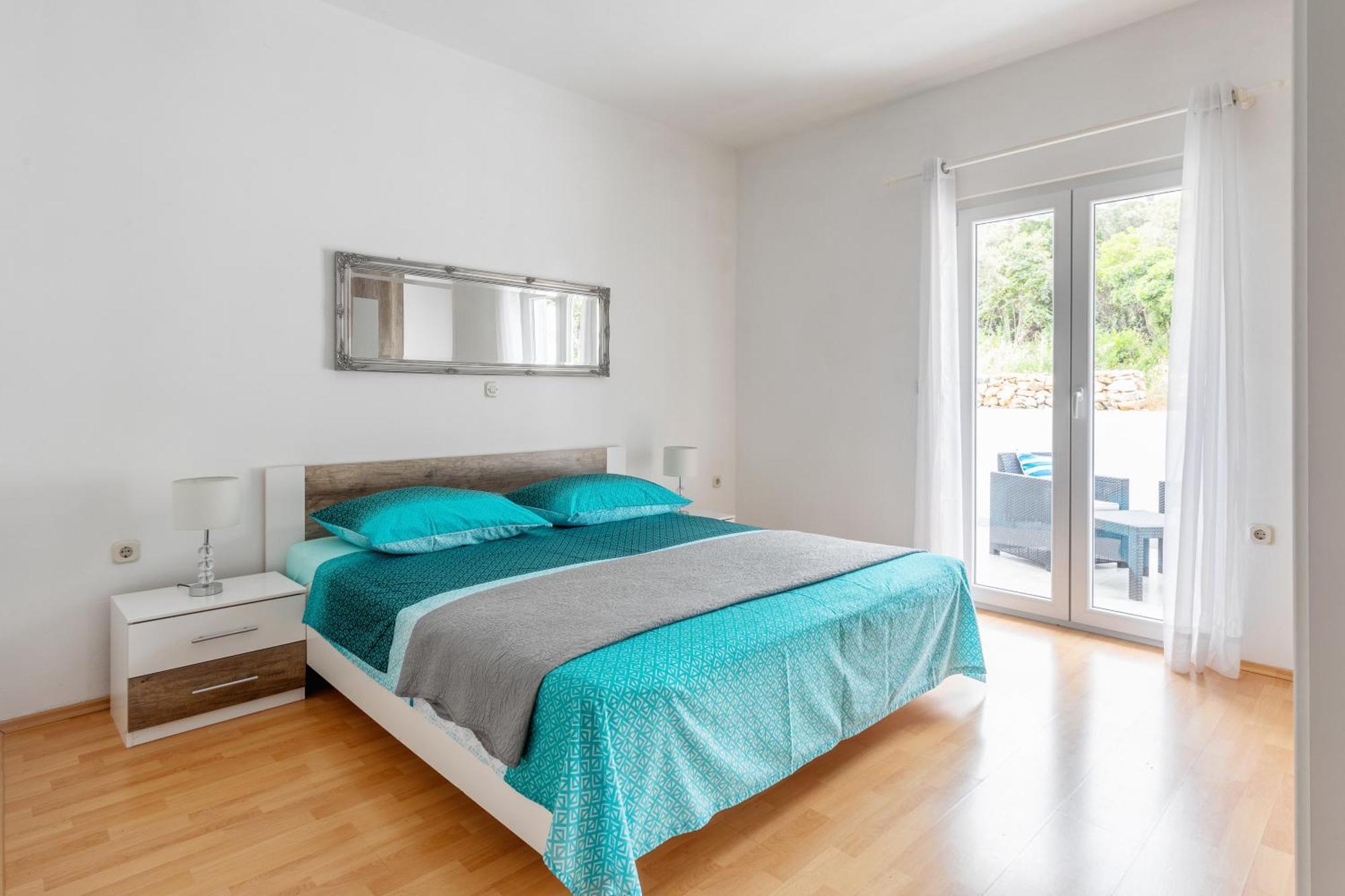Apartment Dobrila 1 *
