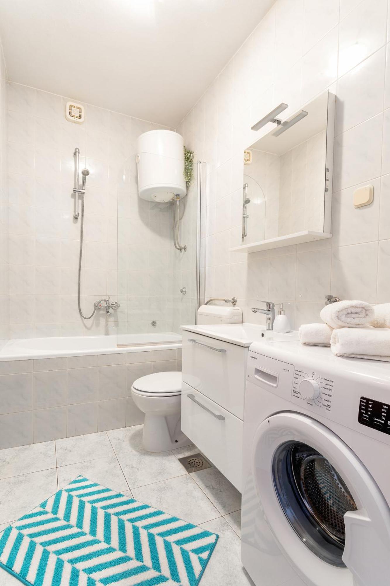 Apartment Dobrila 1 *