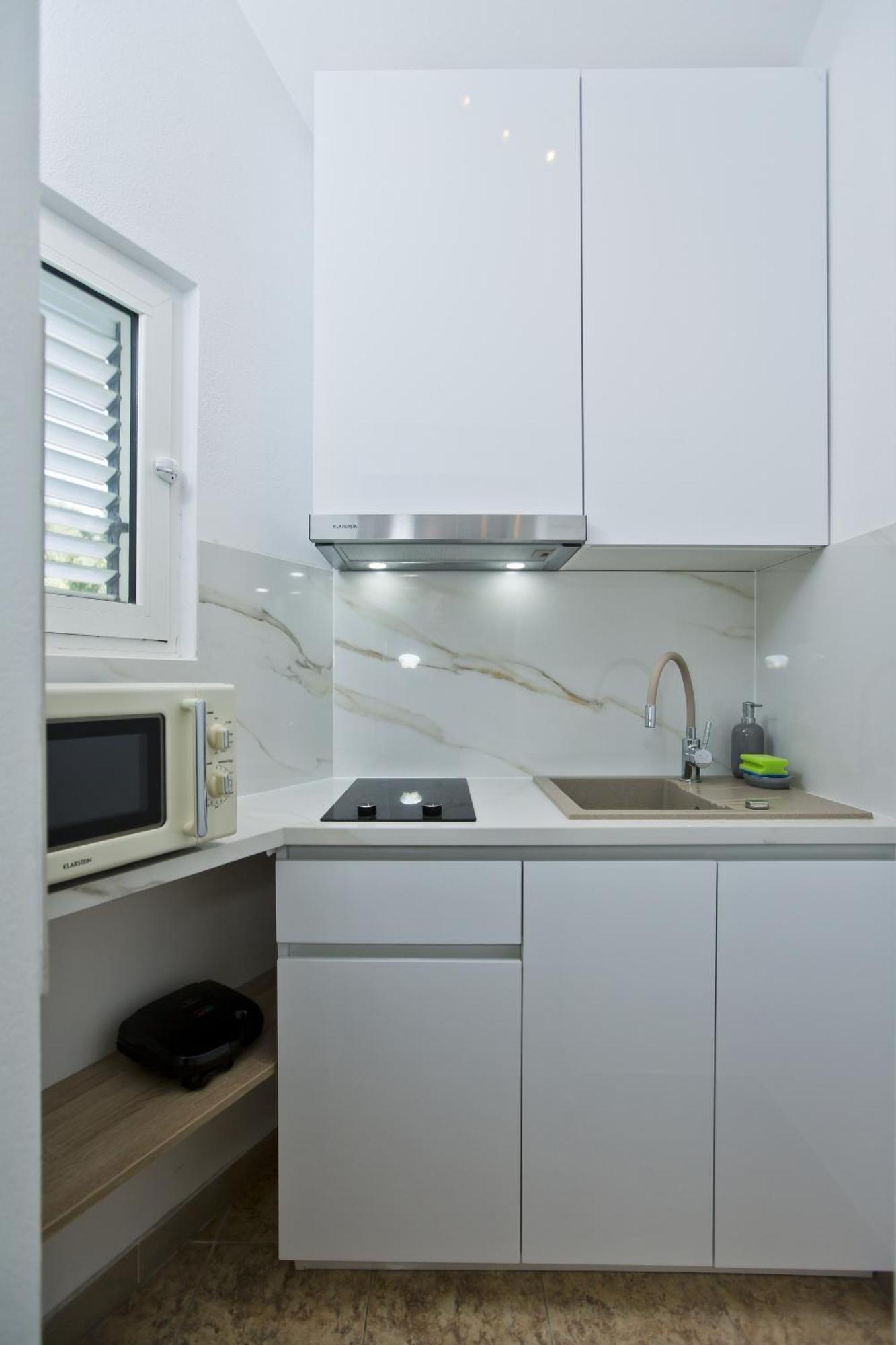 Apartment By The Sea Hvar - 10430