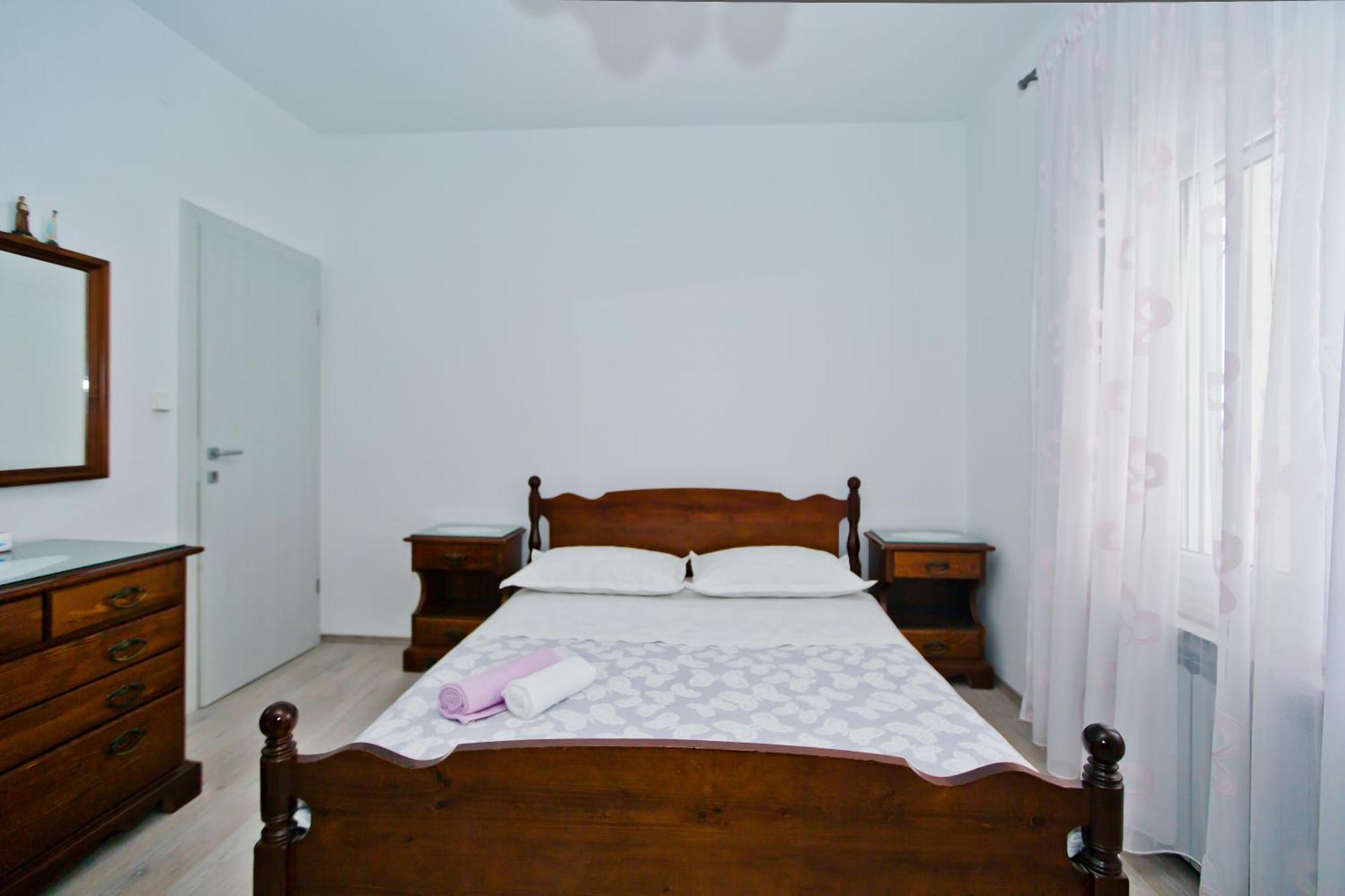 Hvar Apartamento *