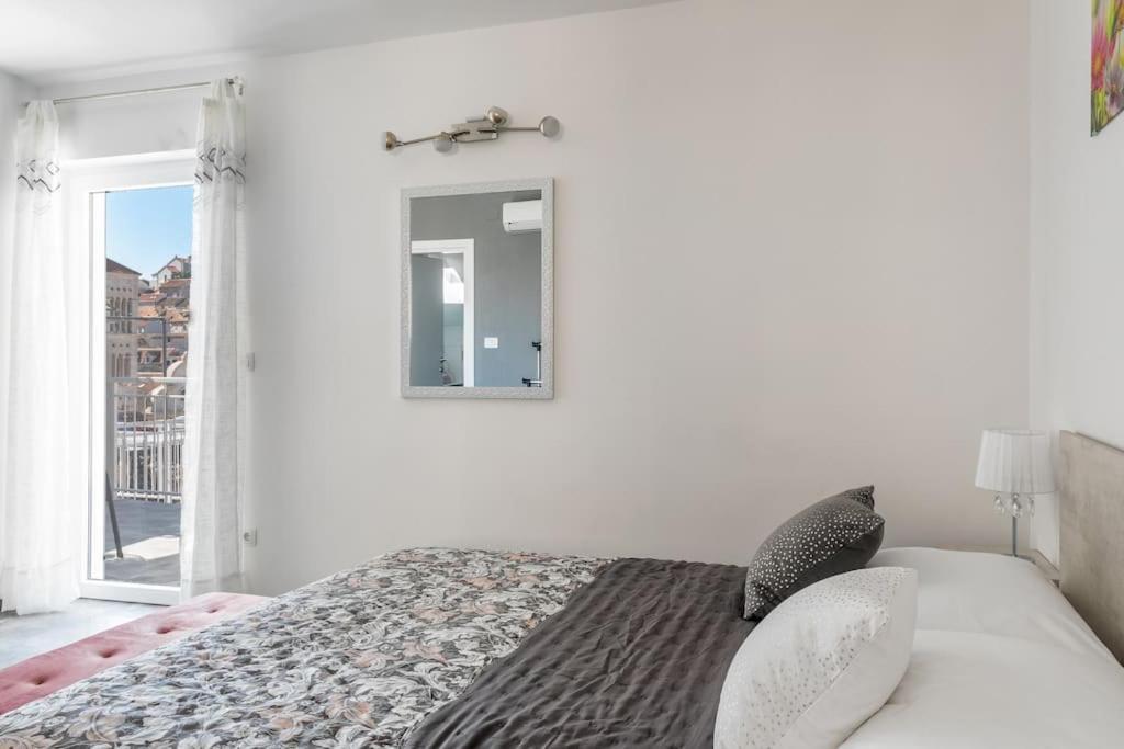 Old Town Oasis Apartment Hvar Town
