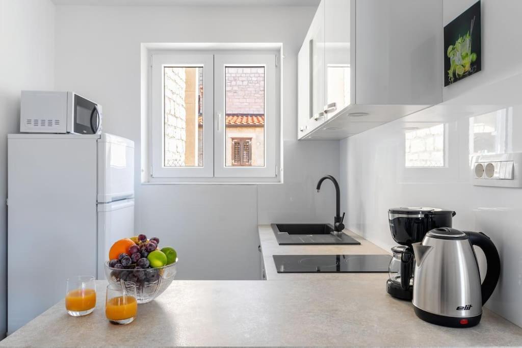 Old Town Oasis Apartment *