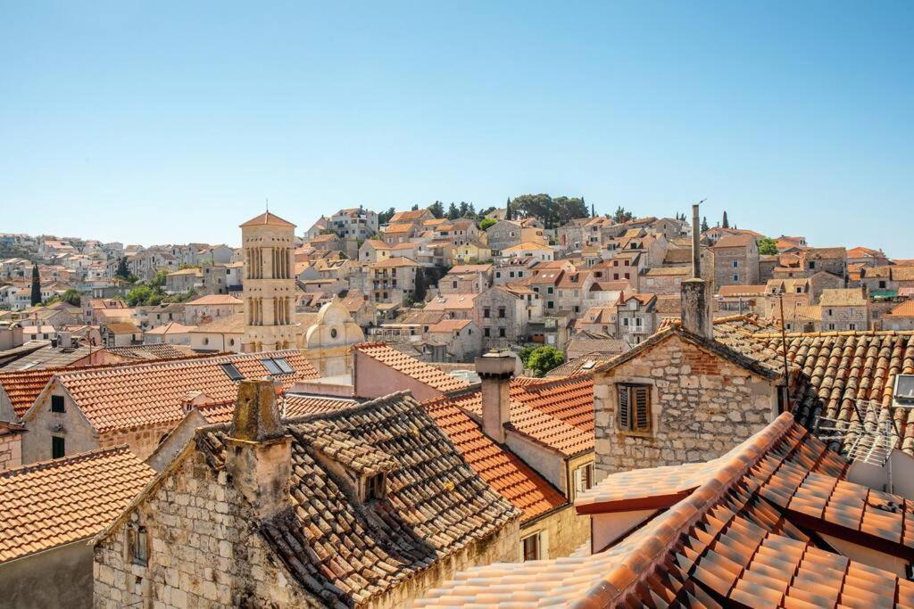 Old Town Oasis * Hvar Town