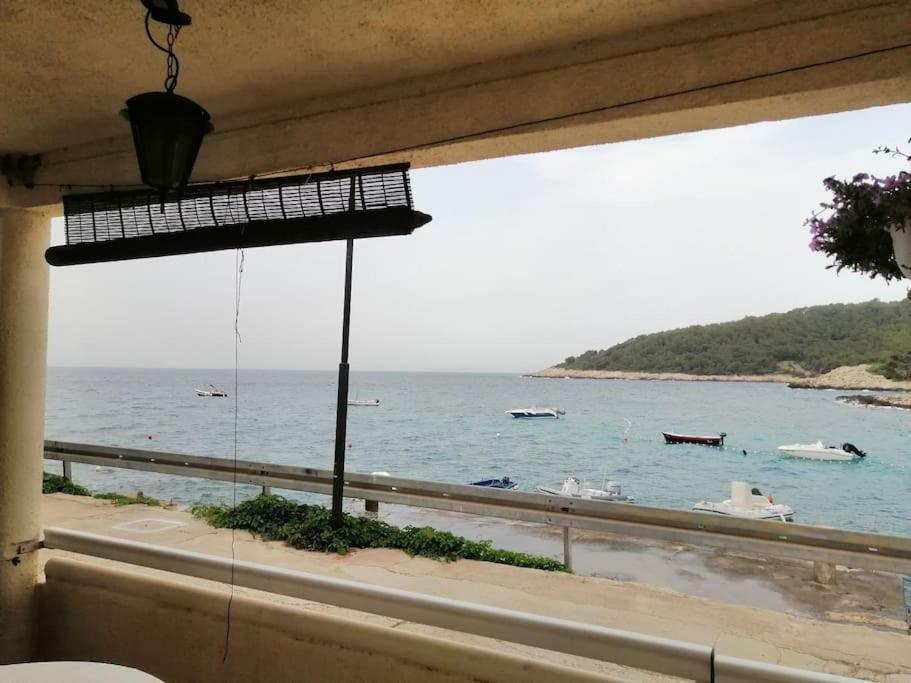Milna, Hvar Buratovic Apartman