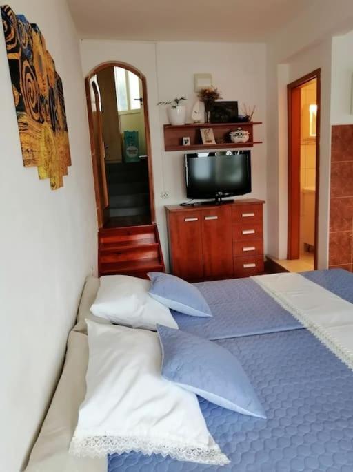 Milna, Hvar Buratovic Apartman