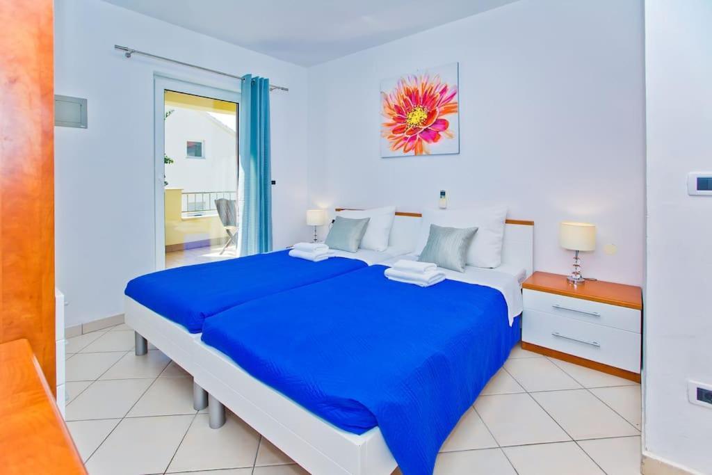 Amazing Sea View 6 P Apartment