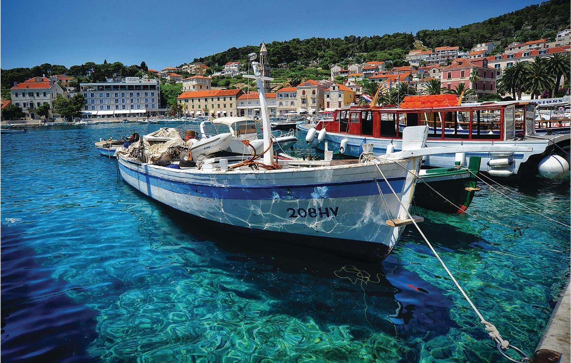 Apartment Awesome In Hvar With Wifi Hvar Town