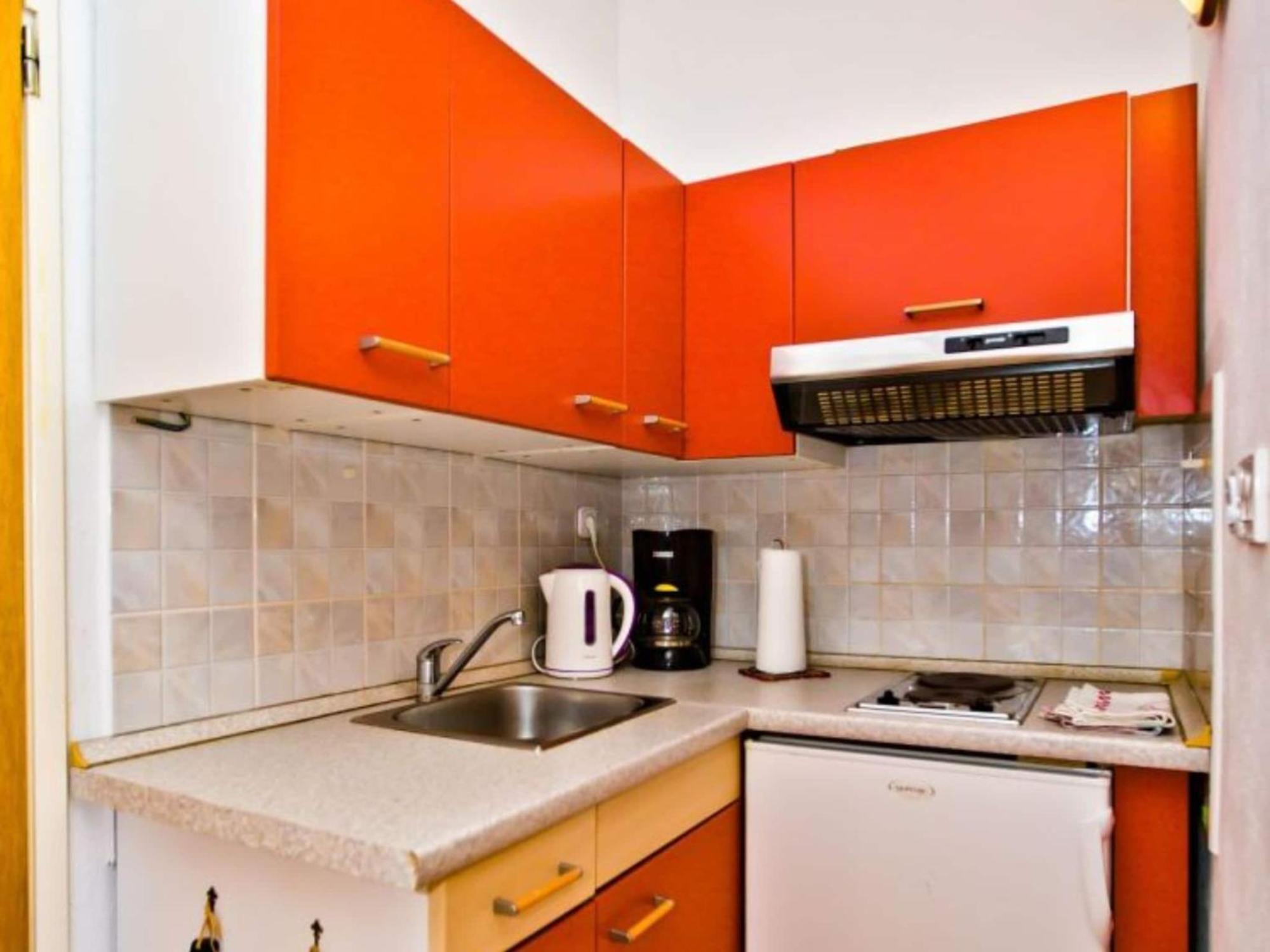 Charming And Sunny Hvar - One Bedroom With Balcony