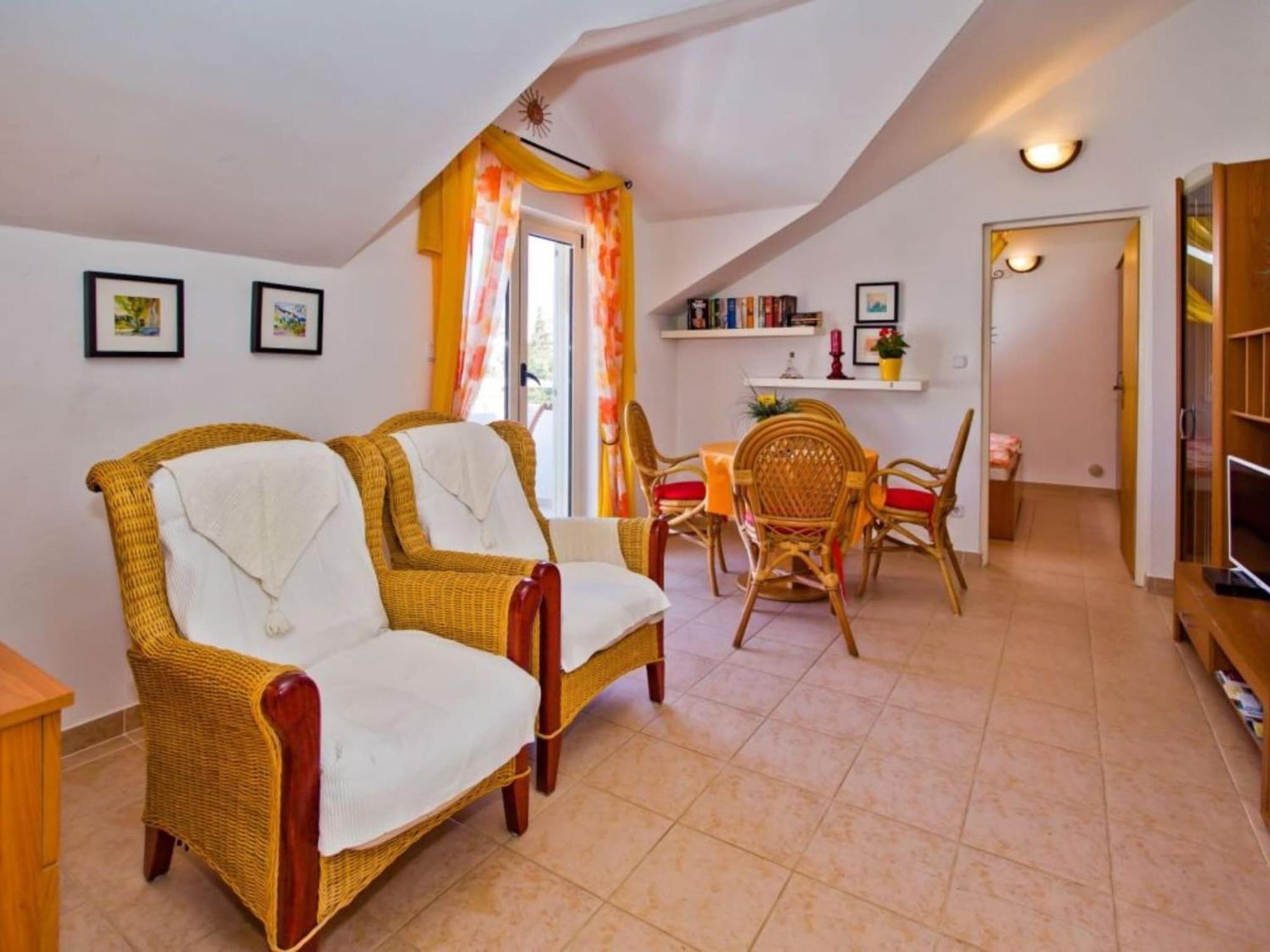 Apartment Charming And Sunny Hvar - One Bedroom With Balcony *