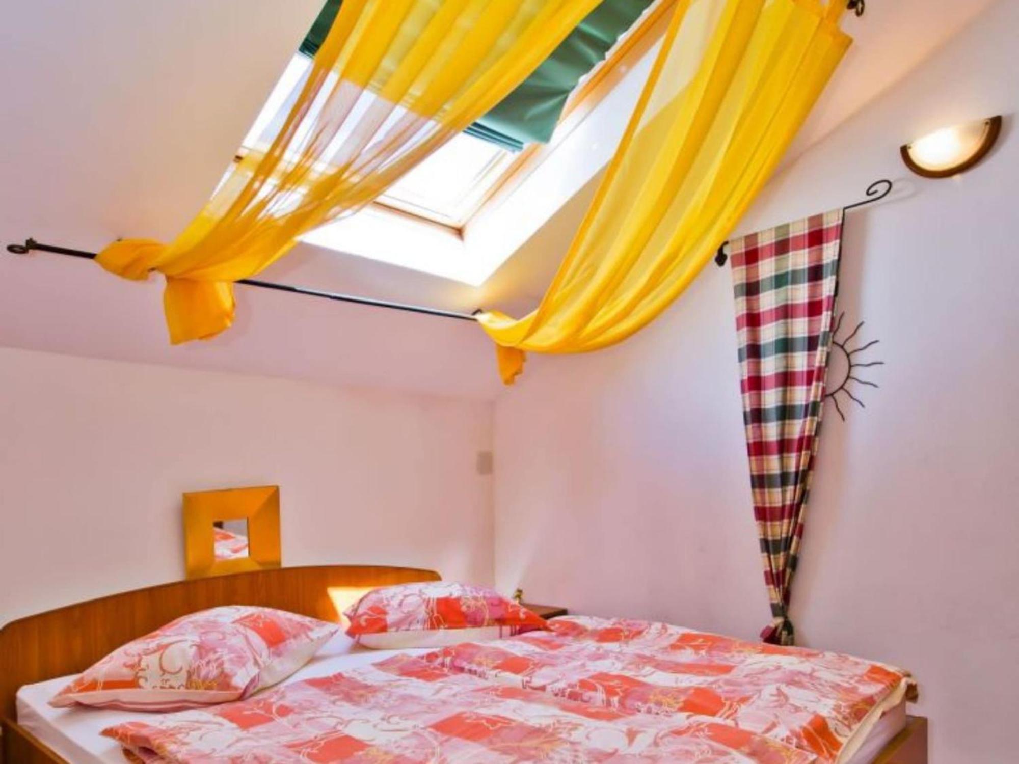 Charming And Sunny Hvar - One Bedroom With Balcony Apartment *