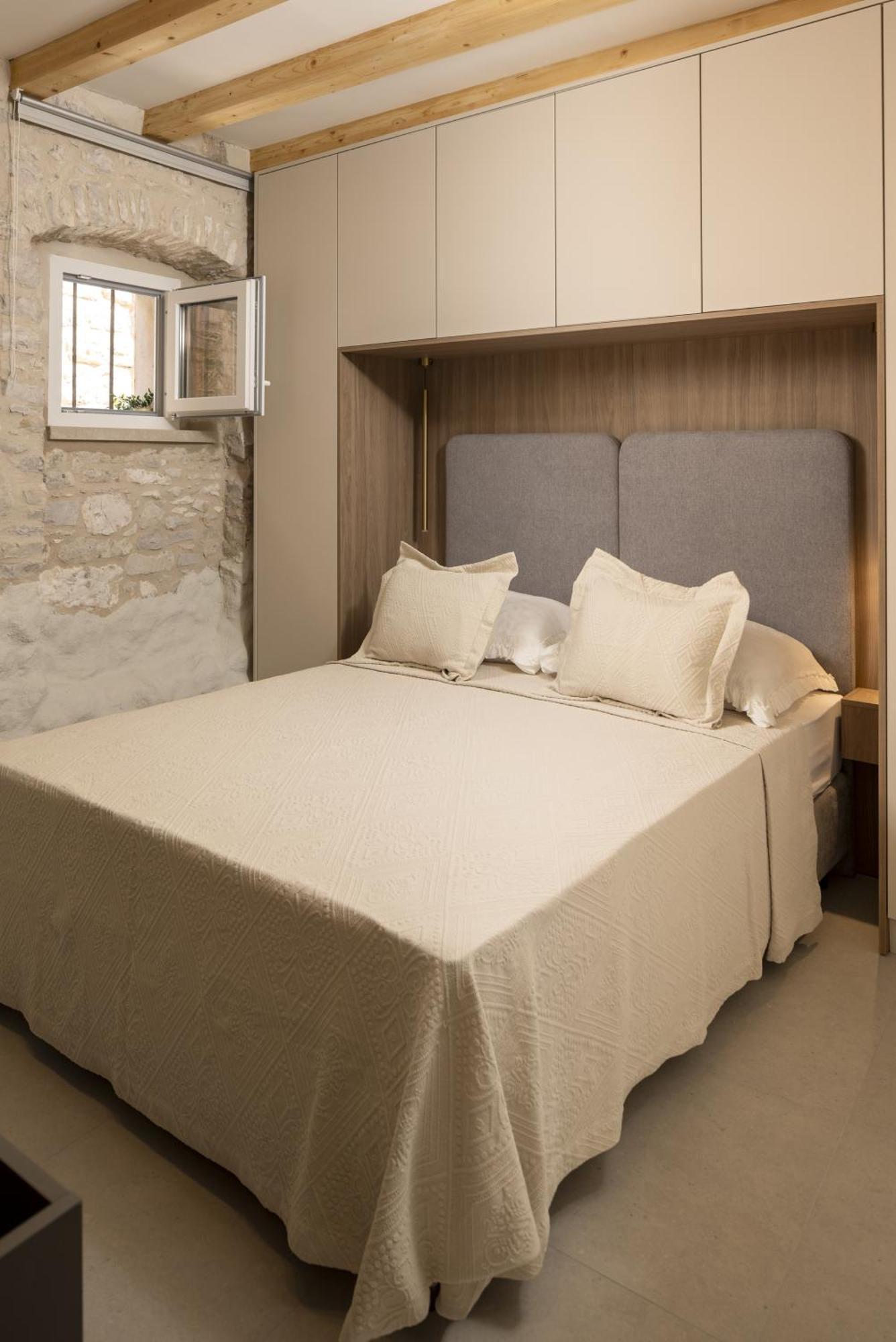 Maja Aurelia In The Centre With A Large Private 60 M2 Terrace * Hvar Town