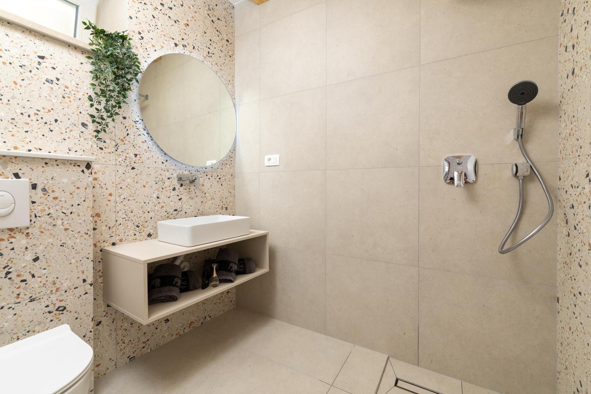 Apartment Maja Aurelia In The Centre With A Large Private 60 M2 Terrace *