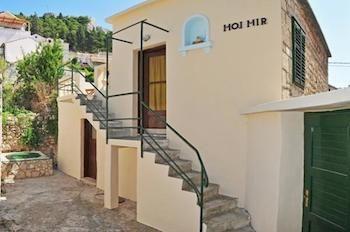 Toni Natura 2* Hvar Town