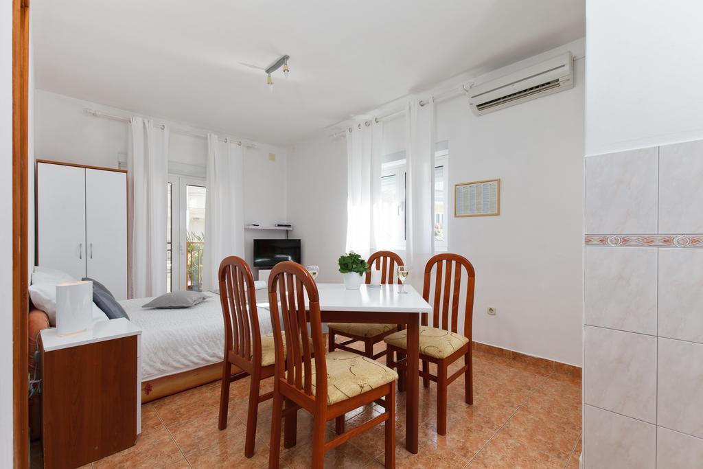Apartment Ana I