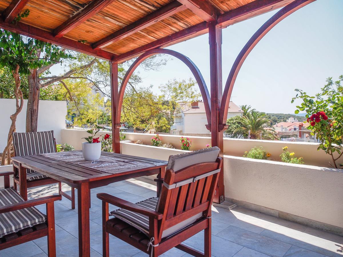 White House Hvar Apartment *