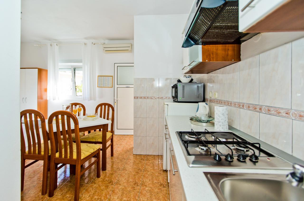 Ana I Apartment Hvar Town