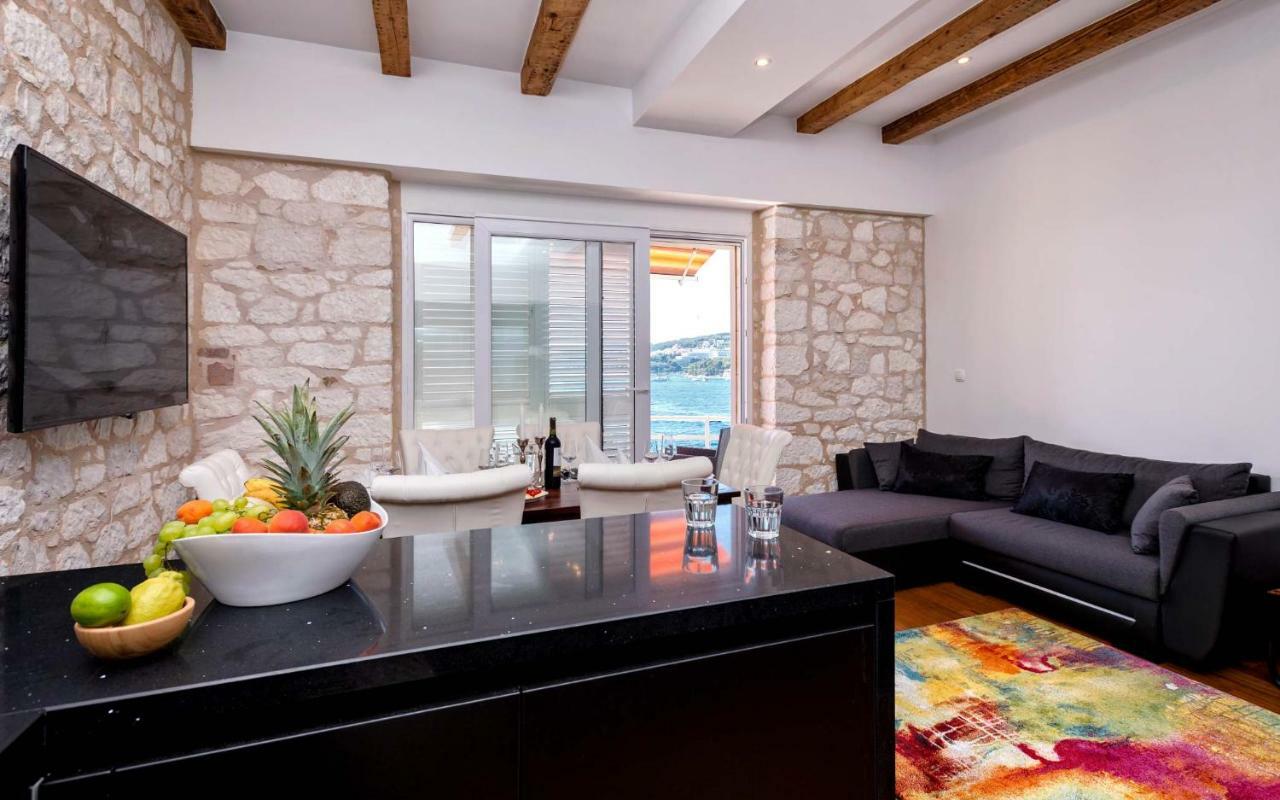 Tajan Apartment *