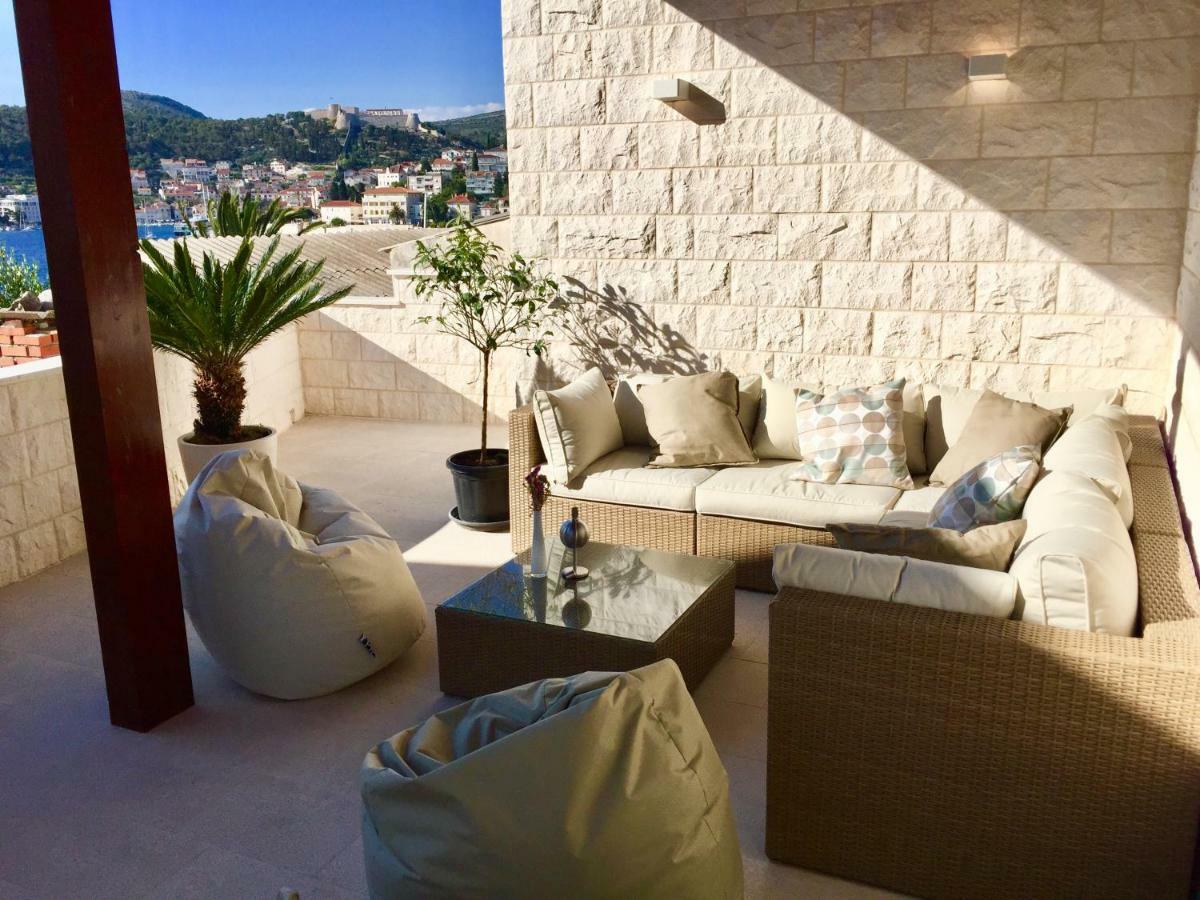 Tajan * Hvar Town