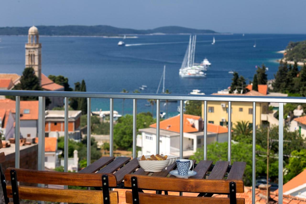 About The Sea - Riviera House Near The Center Of Hvar *