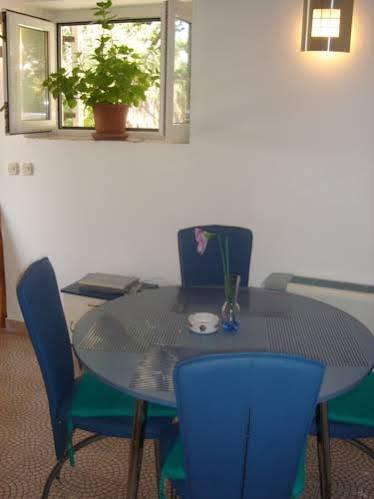 Apartment Maja *