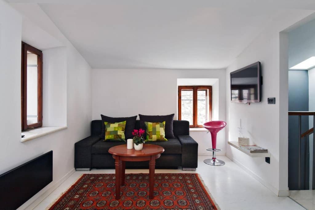 Vikendica Boutique Old Town House Karkovich