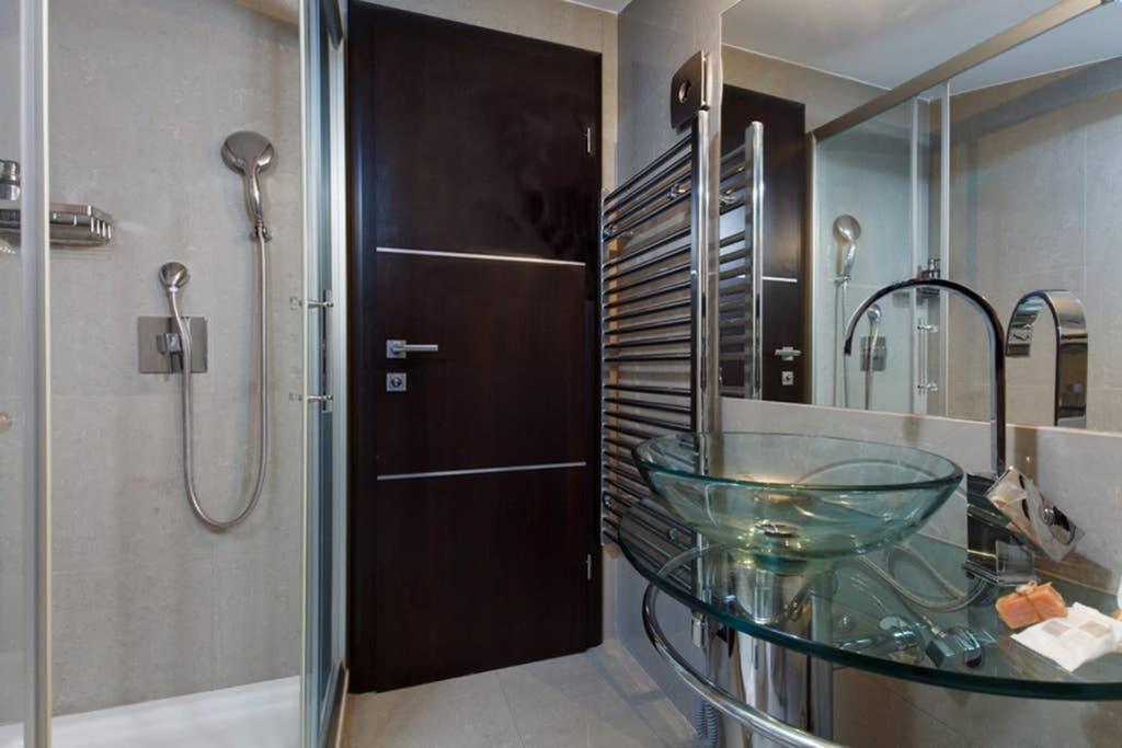 Boutique Old Town House Karkovich Vikendica *