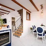 Downtown Escape - Hvar Villa