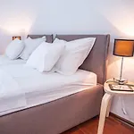 Pinna Apartments Hvar