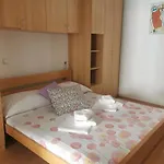 Pine Apartment