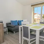 Apartments With A Parking Space Hvar - 11681