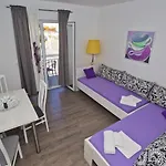 Apartments With A Parking Space Hvar - 18283