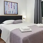 Marisa Apartments Hvar II