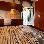 Studio Apartment With Beautiful Terrace