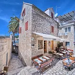 Couple\'S Getaway In The Center Of Hvar W/Sea View