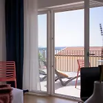 Dino \