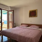 Villa Porthos