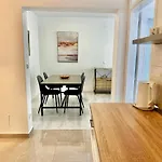Cozy Modern Apartment Amphora-Beach Near