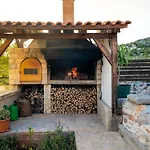 Olive House Rezo